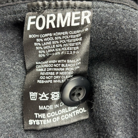 Former | Manners Flannel | Large |‎ Like New!! - Picture 6 of 6
